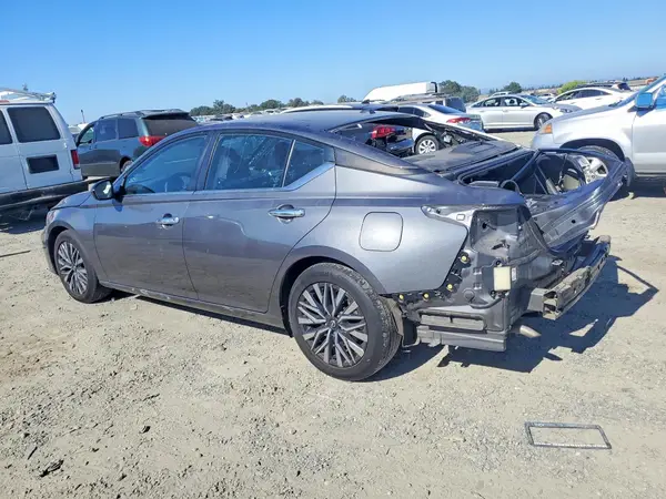 1N4BL4DV2PN383374 2023 NISSAN ALTIMA - Image 2