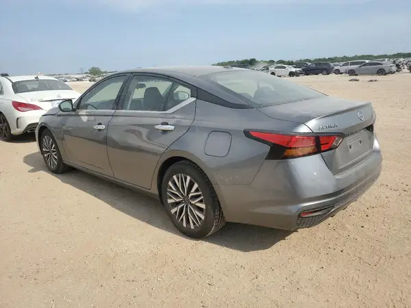 1N4BL4DV2PN384931 2023 NISSAN ALTIMA - Image 2