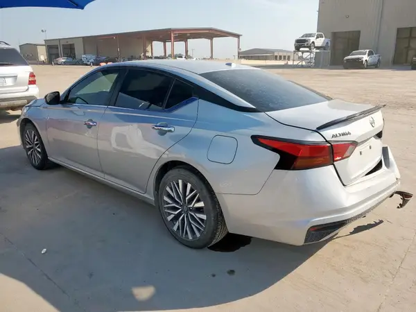 1N4BL4DV2PN386016 2023 NISSAN ALTIMA - Image 2