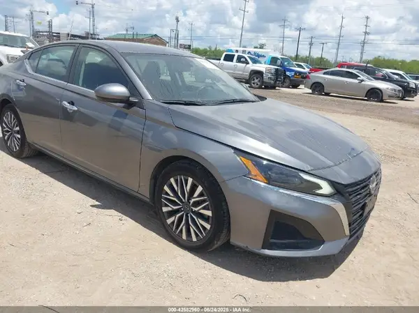 1N4BL4DV2PN386789 2023 NISSAN ALTIMA - Image 1