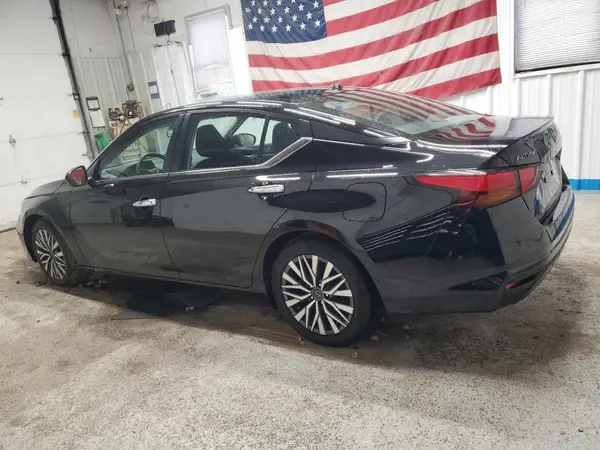 1N4BL4DV2PN389286 2023 NISSAN ALTIMA - Image 2