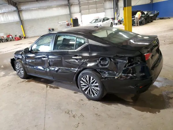 1N4BL4DV2PN389532 2023 NISSAN ALTIMA - Image 2