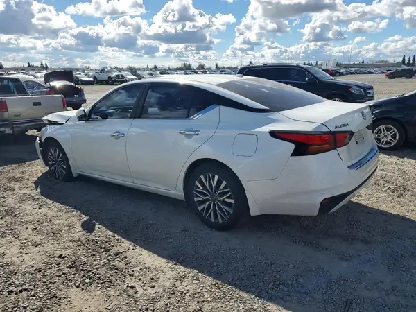 1N4BL4DV2PN392348 2023 NISSAN ALTIMA - Image 2
