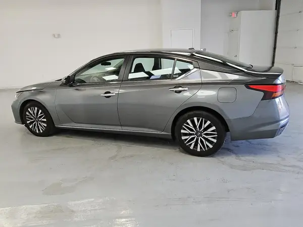 1N4BL4DV2PN394147 2023 NISSAN ALTIMA - Image 2