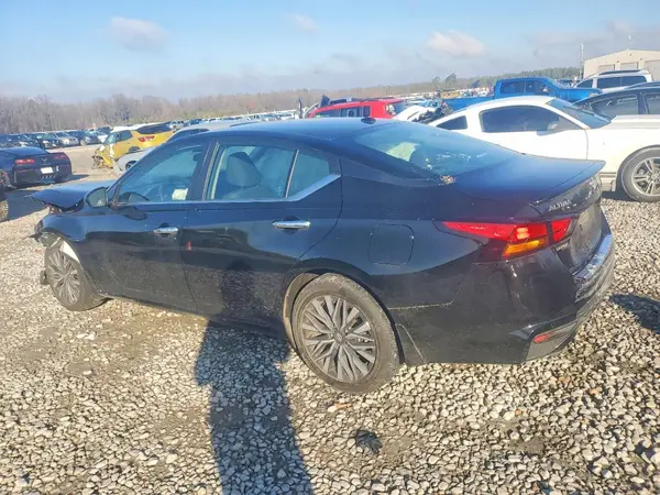 1N4BL4DV2PN413893 2023 NISSAN ALTIMA - Image 2