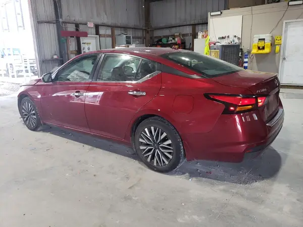 1N4BL4DV2PN415658 2023 NISSAN ALTIMA - Image 2