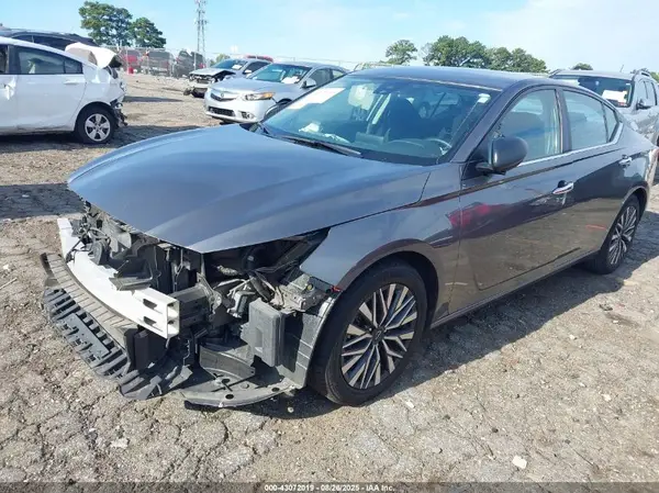 1N4BL4DV2RN312548 2024 NISSAN ALTIMA - Image 2
