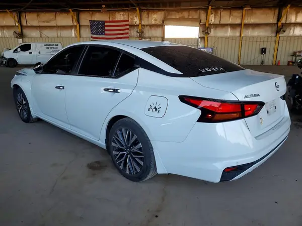 1N4BL4DV2RN317135 2024 NISSAN ALTIMA - Image 2