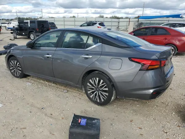1N4BL4DV2RN320312 2024 NISSAN ALTIMA - Image 2