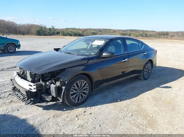 1N4BL4DV2RN324943 2024 NISSAN ALTIMA - Image 2