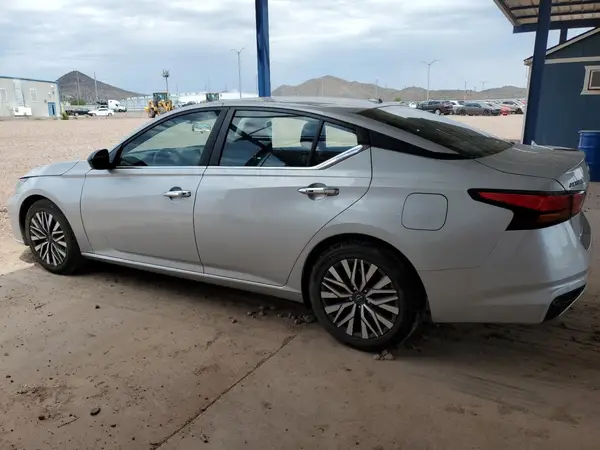 1N4BL4DV2RN330614 2024 NISSAN ALTIMA - Image 2