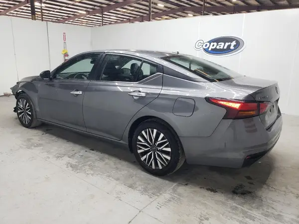 1N4BL4DV2RN335120 2024 NISSAN ALTIMA - Image 2