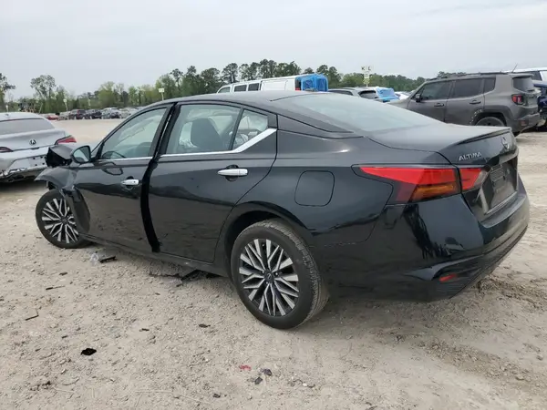 1N4BL4DV2RN335764 2024 NISSAN ALTIMA - Image 2