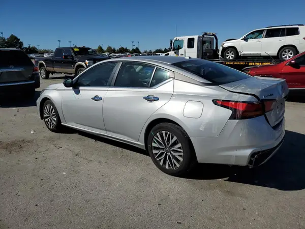 1N4BL4DV2RN341242 2024 NISSAN ALTIMA - Image 2
