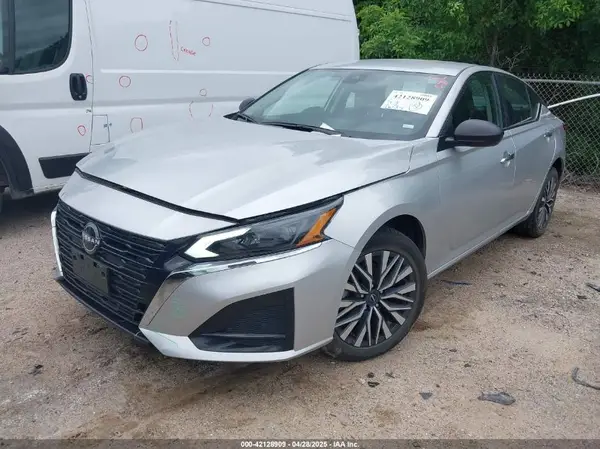 1N4BL4DV2RN347865 2024 NISSAN ALTIMA - Image 2