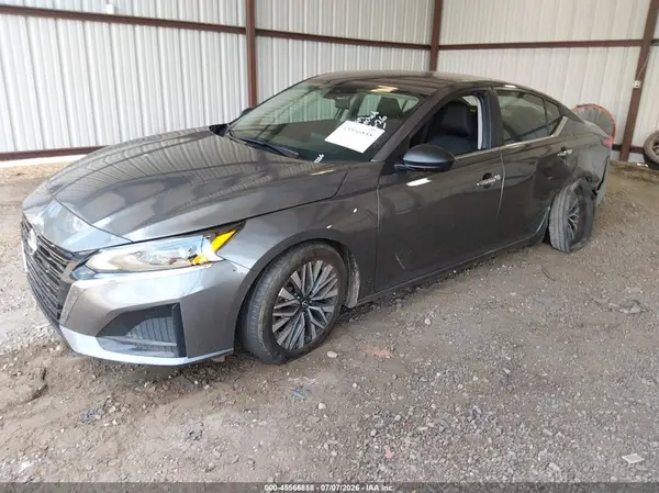 1N4BL4DV2RN351365 2024 NISSAN ALTIMA - Image 2