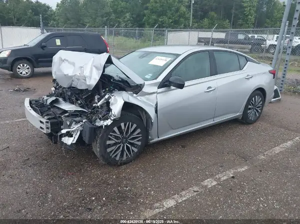 1N4BL4DV2RN360275 2024 NISSAN ALTIMA - Image 2