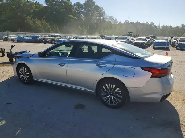 1N4BL4DV2RN361586 2024 NISSAN ALTIMA - Image 2