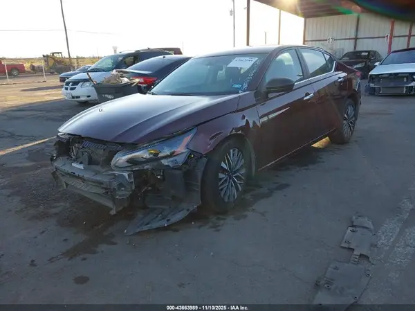 1N4BL4DV2RN368635 2024 NISSAN ALTIMA - Image 2