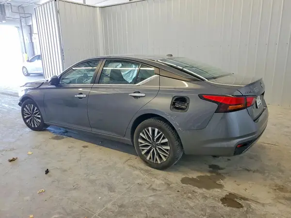 1N4BL4DV2RN370854 2024 NISSAN ALTIMA - Image 2