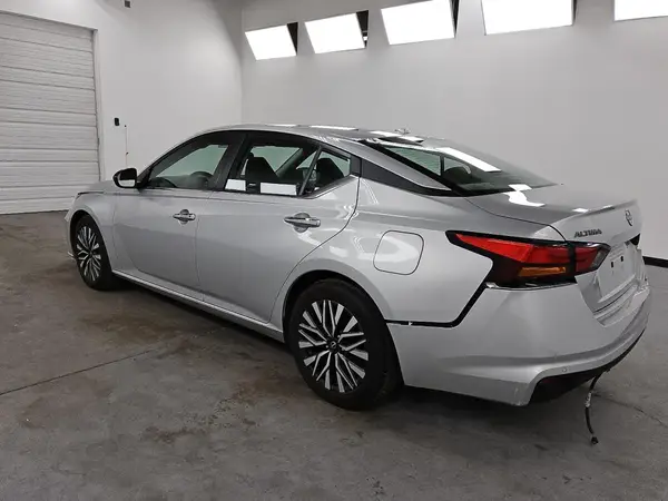 1N4BL4DV2RN375293 2024 NISSAN ALTIMA - Image 2