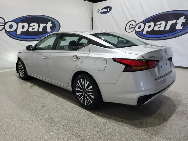 1N4BL4DV2RN375360 2024 NISSAN ALTIMA - Image 2