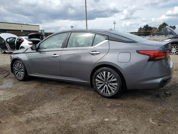 1N4BL4DV2RN381224 2024 NISSAN ALTIMA - Image 2