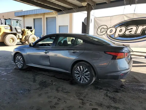 1N4BL4DV2RN382373 2024 NISSAN ALTIMA - Image 2