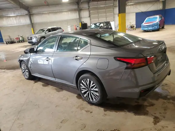 1N4BL4DV2RN383118 2024 NISSAN ALTIMA - Image 2