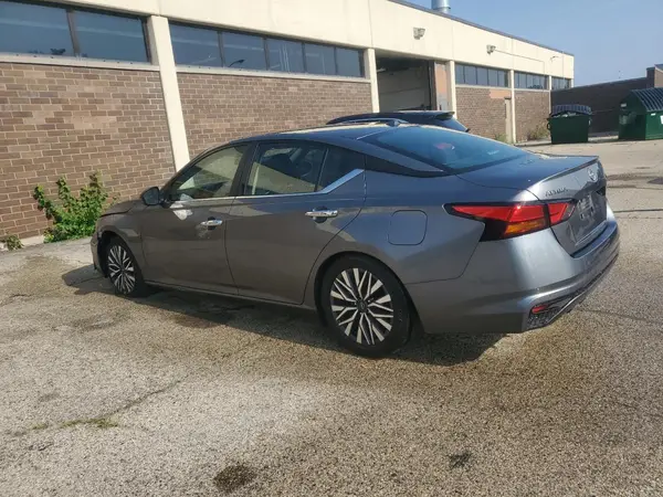 1N4BL4DV2RN393857 2024 NISSAN ALTIMA - Image 2