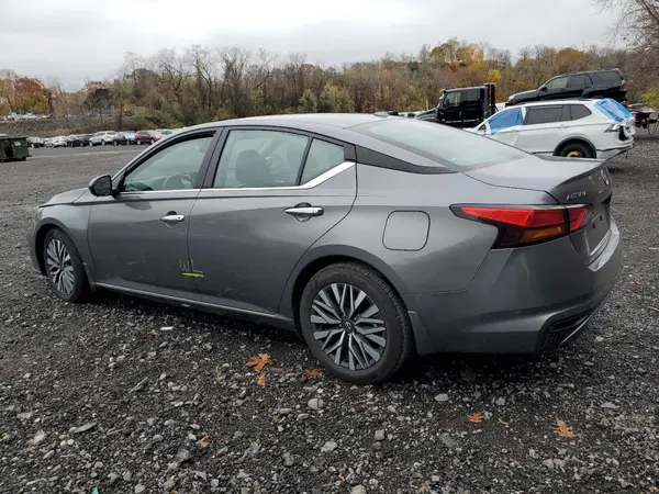 1N4BL4DV2RN397424 2024 NISSAN ALTIMA - Image 2