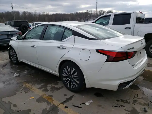 1N4BL4DV2RN401813 2024 NISSAN ALTIMA - Image 2