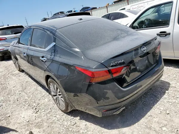 1N4BL4DV2RN402704 2024 NISSAN ALTIMA - Image 2