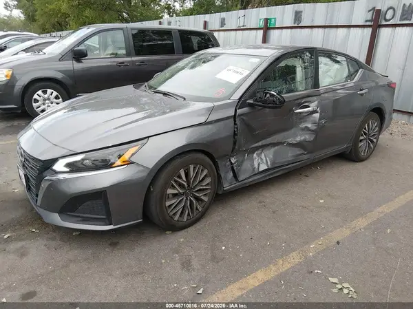 1N4BL4DV2RN402959 2024 NISSAN ALTIMA - Image 2
