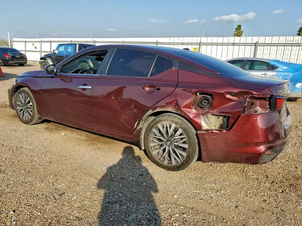 1N4BL4DV2RN403870 2024 NISSAN ALTIMA - Image 2