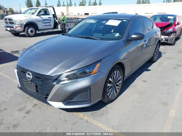 1N4BL4DV2RN425965 2024 NISSAN ALTIMA - Image 2