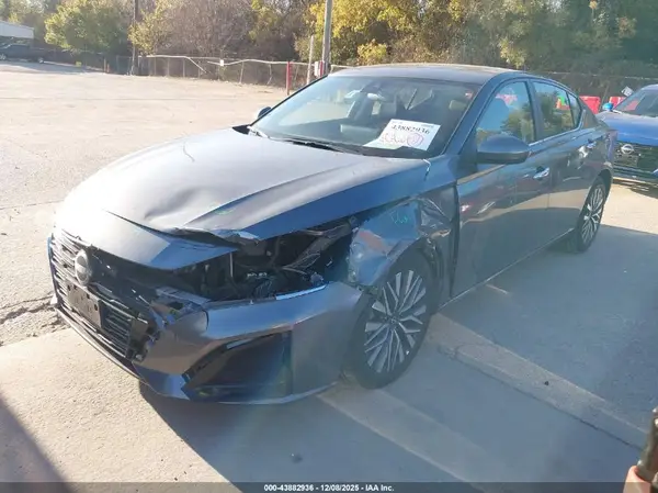 1N4BL4DV2RN430180 2024 NISSAN ALTIMA - Image 2