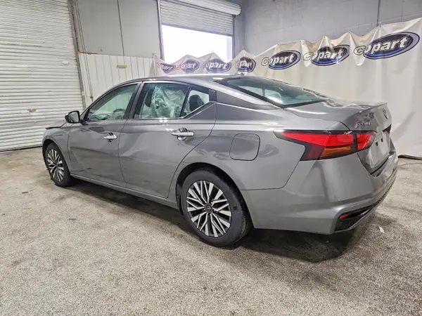 1N4BL4DV2RN432284 2024 NISSAN ALTIMA - Image 2