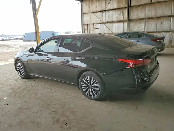 1N4BL4DV2RN436626 2024 NISSAN ALTIMA - Image 2