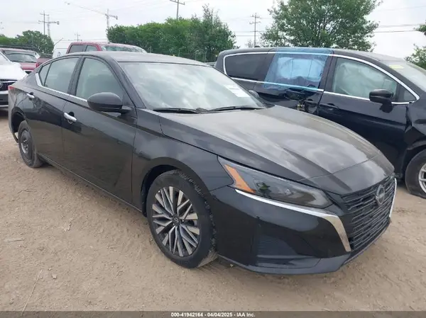 1N4BL4DV2SN300311 2025 NISSAN ALTIMA - Image 1