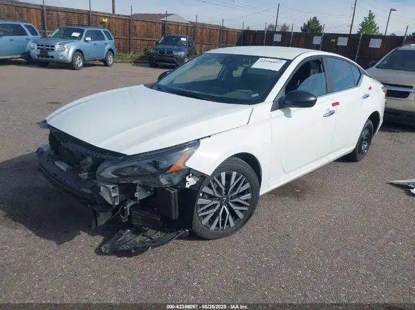 1N4BL4DV2SN312443 2025 NISSAN ALTIMA - Image 2