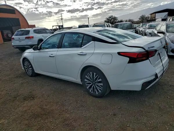 1N4BL4DV2SN319067 2025 NISSAN ALTIMA - Image 2