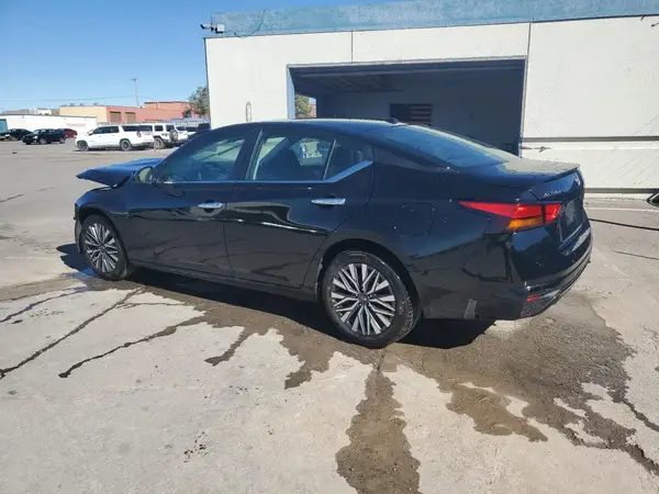 1N4BL4DV2SN326844 2025 NISSAN ALTIMA - Image 2