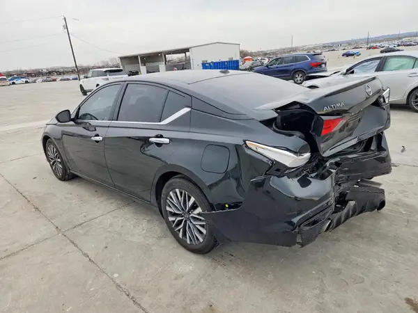 1N4BL4DV2SN328786 2025 NISSAN ALTIMA - Image 2