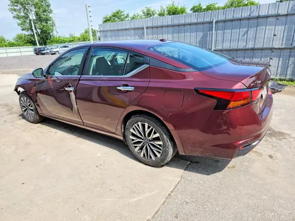 1N4BL4DV2SN333440 2025 NISSAN ALTIMA - Image 2