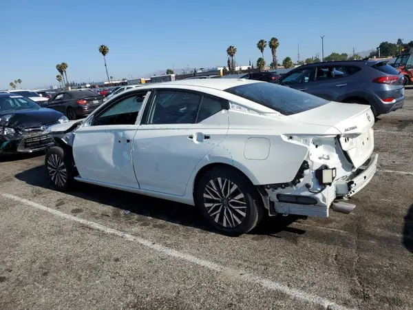1N4BL4DV2SN335656 2025 NISSAN ALTIMA - Image 2
