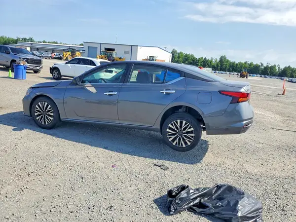 1N4BL4DV2SN338802 2025 NISSAN ALTIMA - Image 2