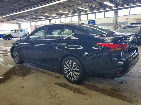 1N4BL4DV2SN345605 2025 NISSAN ALTIMA - Image 2