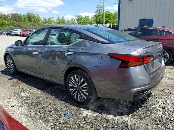 1N4BL4DV2SN348889 2025 NISSAN ALTIMA - Image 2