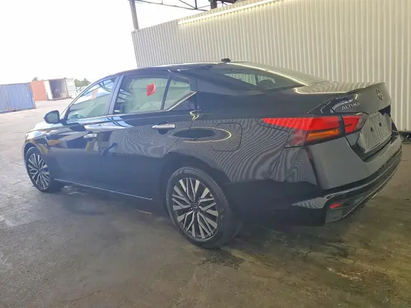 1N4BL4DV2SN351551 2025 NISSAN ALTIMA - Image 2